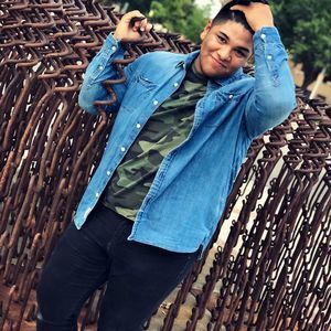 Meet your Posher, Erick